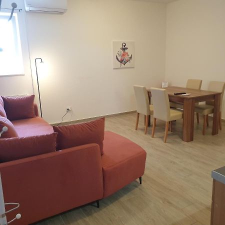 Apartments Valeria Divšići Extérieur photo