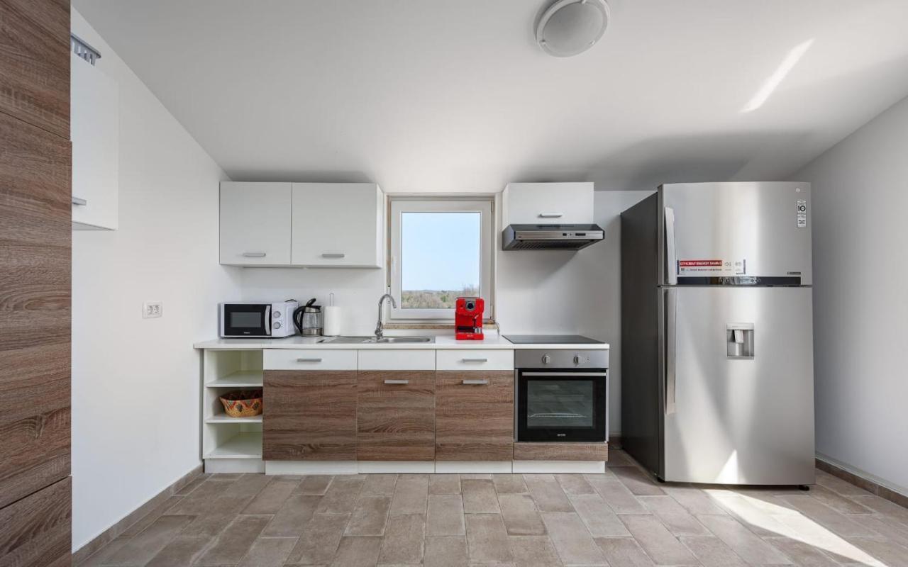 Apartments Valeria Divšići Extérieur photo